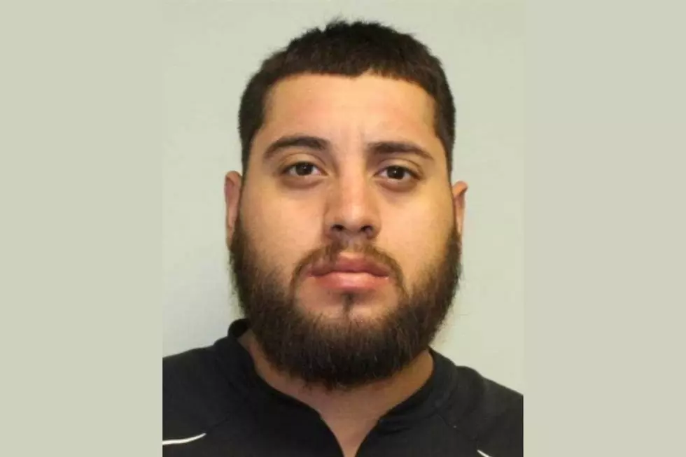 Texas’ Most Wanted Fugitive Is Armed and on the Run