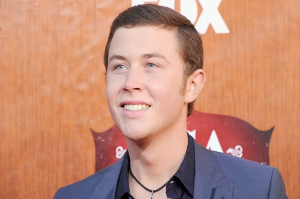 Scotty McCreery Interview: Young Star Talks New Christmas Album and Balancing Fame With College