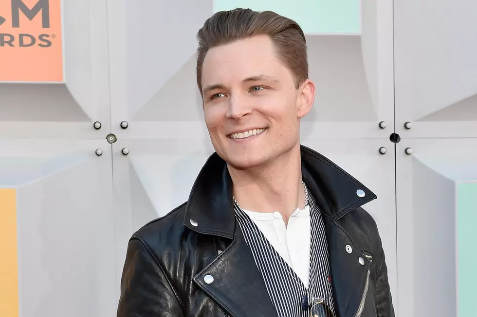 Frankie Ballard Leaves an Eye-Popping Tip on $22 Meal