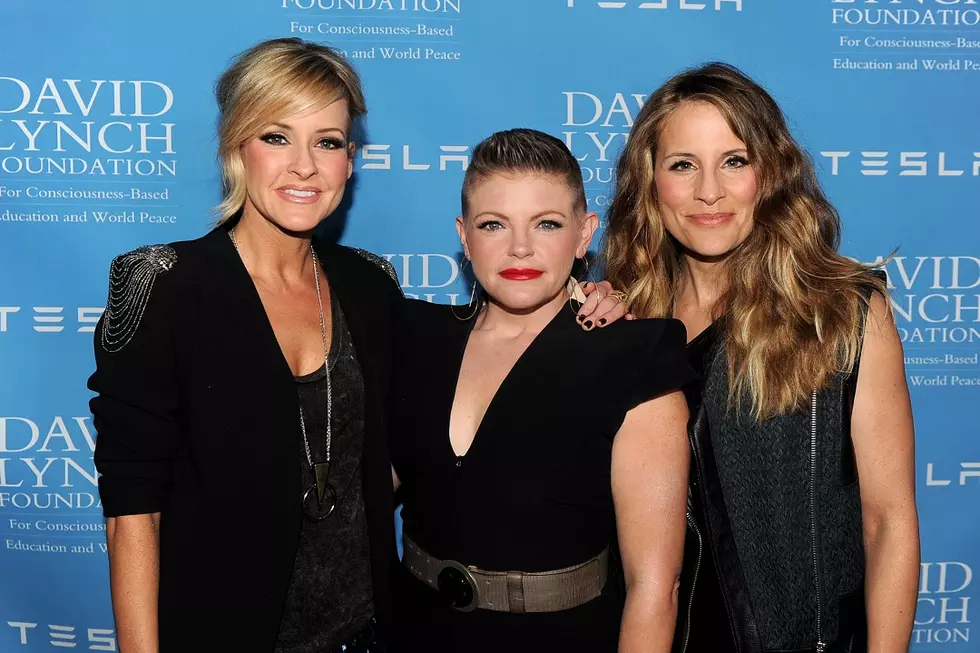23 Years Ago: The Chicks Hit No. 1 With ‘Cowboy, Take Me Away’